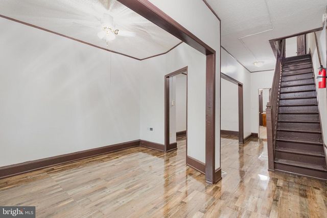 1353 HOWARD ST, Harrisburg, PA 17104