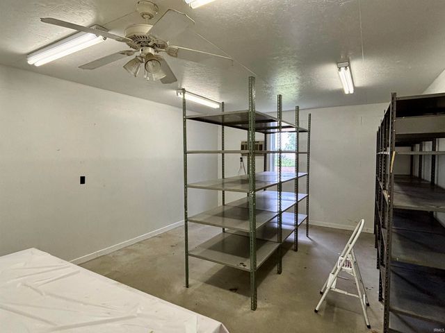 307 S White Church Road, Princeton, IN 47670