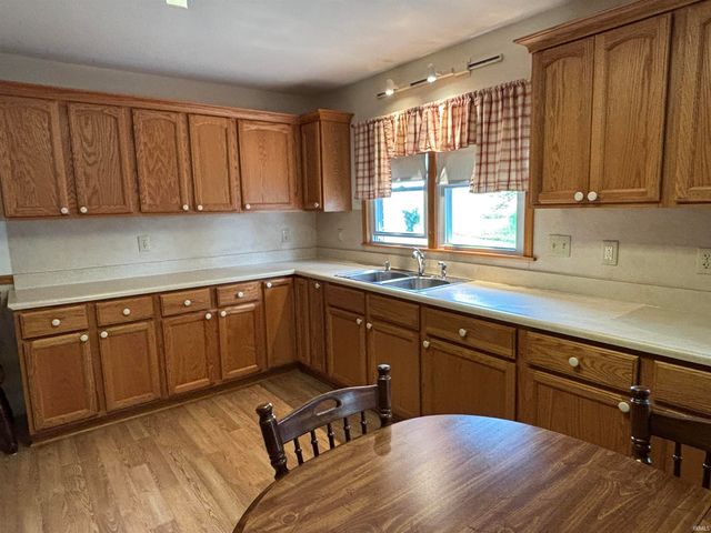 307 S White Church Road, Princeton, IN 47670