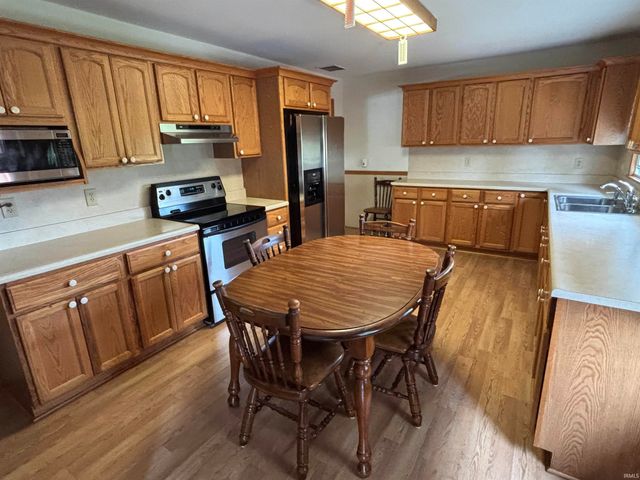 307 S White Church Road, Princeton, IN 47670