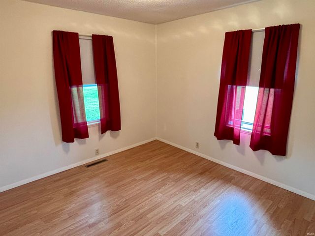 307 S White Church Road, Princeton, IN 47670