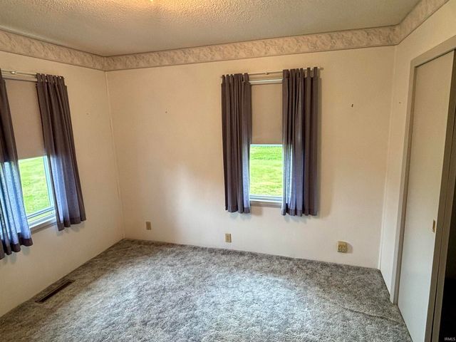 307 S White Church Road, Princeton, IN 47670