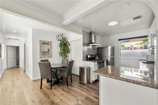 18019 Tiara, Encino, CA 91316