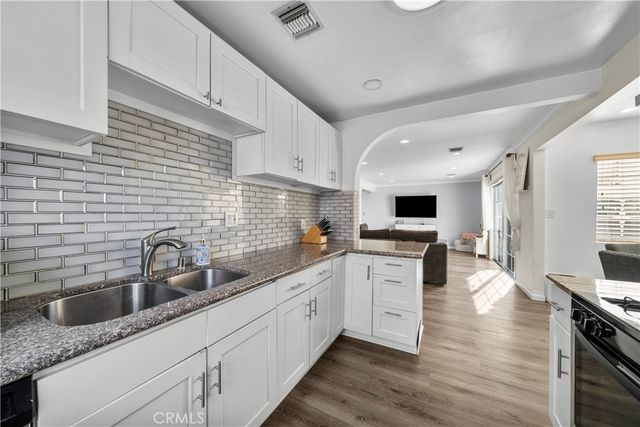 18019 Tiara, Encino, CA 91316