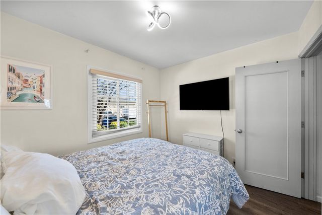 18019 Tiara, Encino, CA 91316