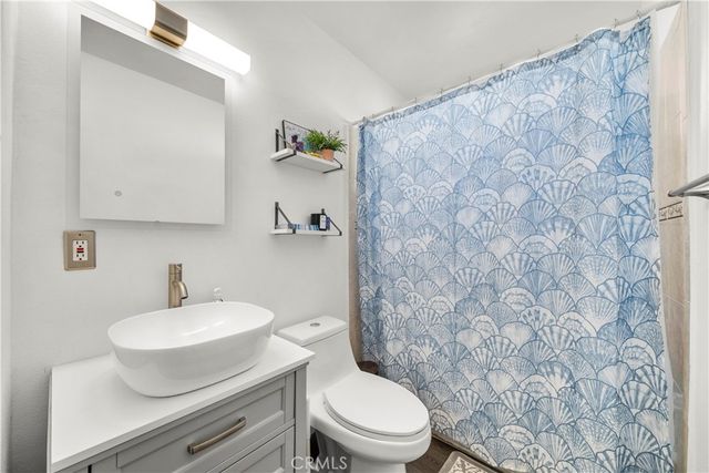 18019 Tiara, Encino, CA 91316