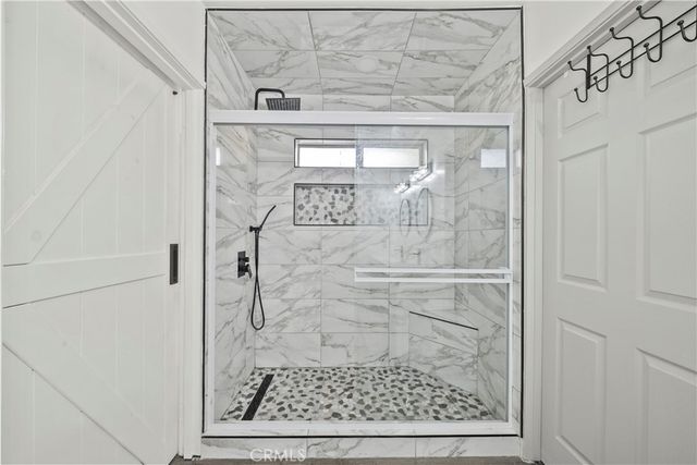 18019 Tiara, Encino, CA 91316