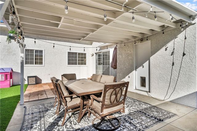 18019 Tiara, Encino, CA 91316