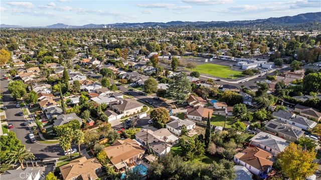 18019 Tiara, Encino, CA 91316