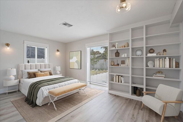 3118 KEY WAY, Sarasota, FL 34239