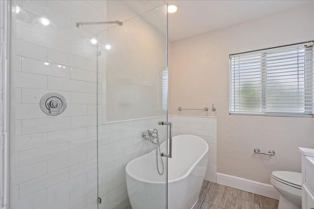 3118 KEY WAY, Sarasota, FL 34239