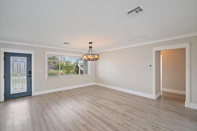 3118 KEY WAY, Sarasota, FL 34239