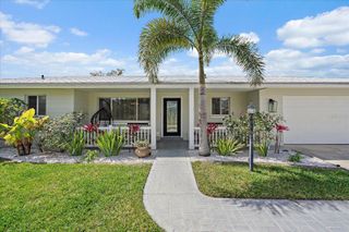 3118 KEY WAY, Sarasota, FL 34239