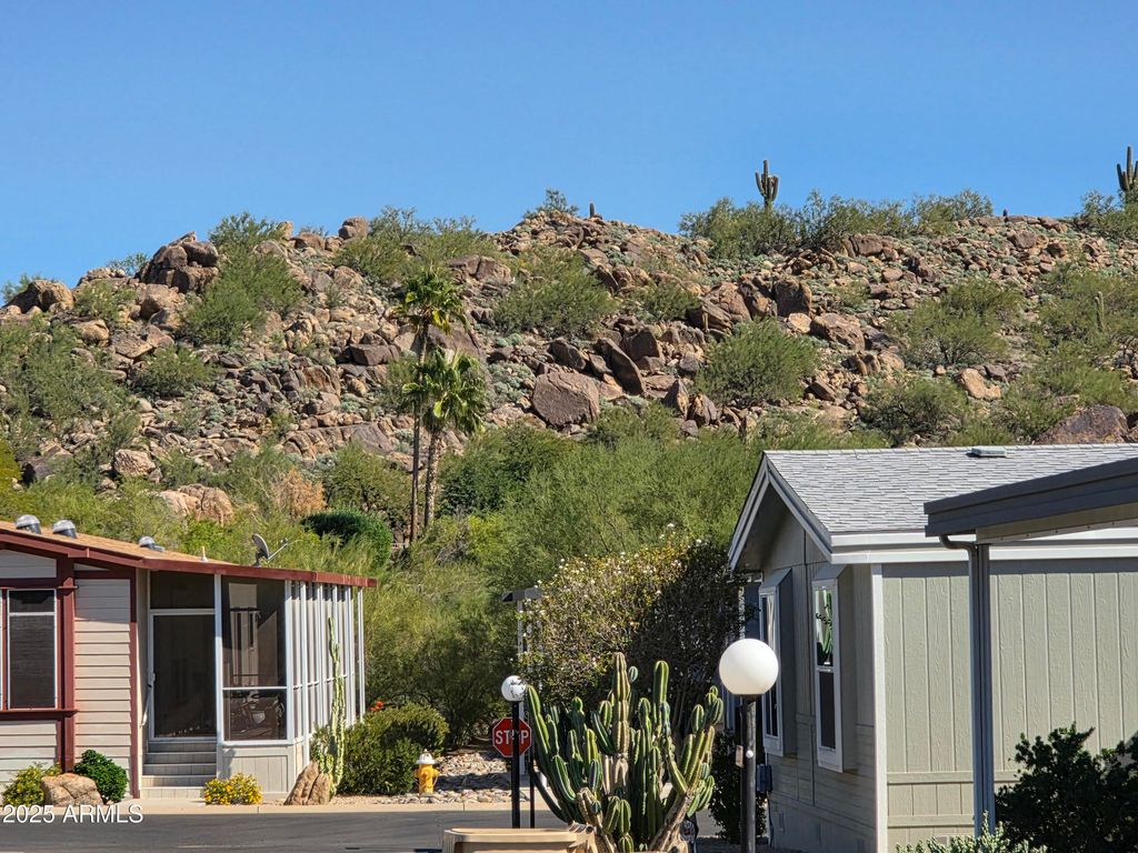 2233 E BEHREND Drive 134, Phoenix, AZ 85024 — exterior