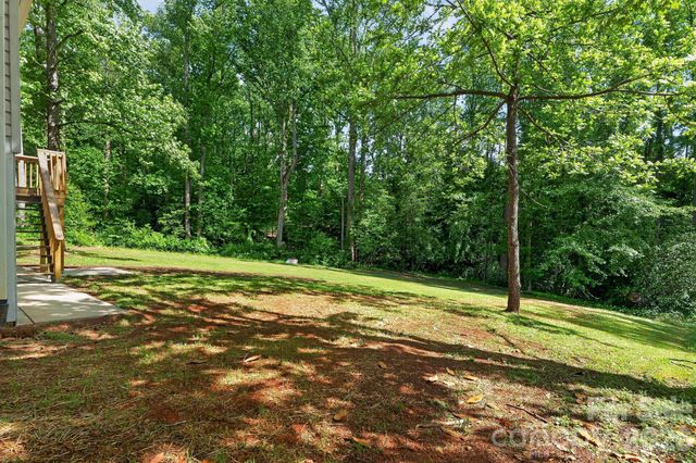 801 Woodlawn Avenue SW, Valdese, NC 28690