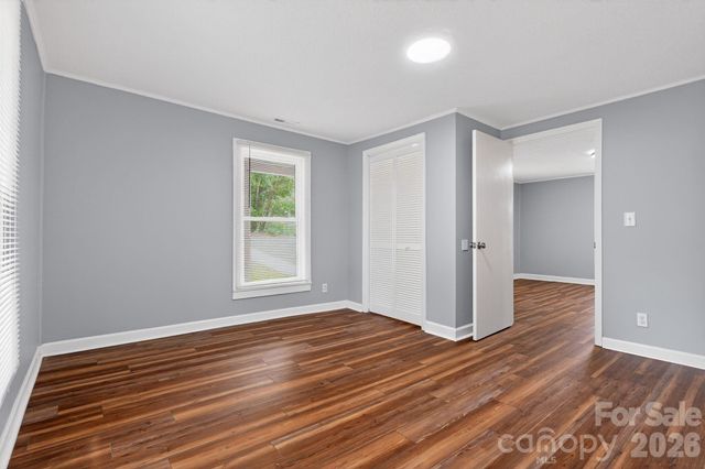 801 Woodlawn Avenue SW, Valdese, NC 28690