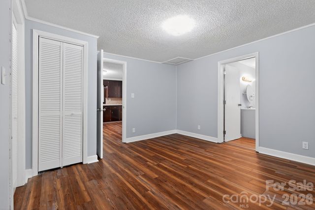 801 Woodlawn Avenue SW, Valdese, NC 28690