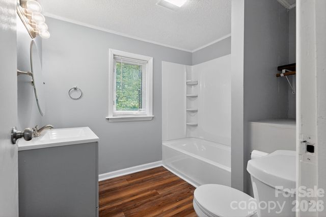 801 Woodlawn Avenue SW, Valdese, NC 28690