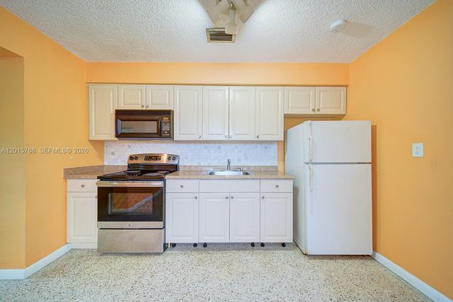 7358 SW 7360 23rd Street, Miami, FL 33155