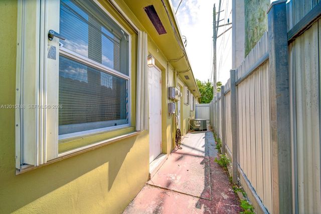 7358 SW 7360 23rd Street, Miami, FL 33155