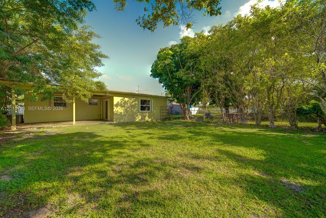 7358 SW 7360 23rd Street, Miami, FL 33155
