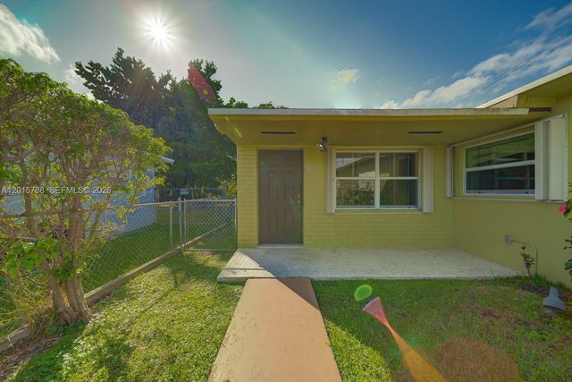 7358 SW 7360 23rd Street, Miami, FL 33155