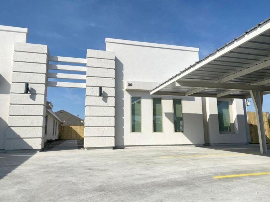 1424 Alta Vista Drive 1, Weslaco, TX 78596