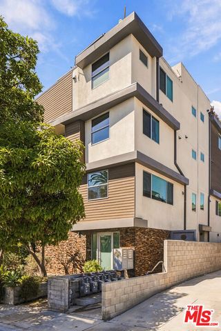 5411 W Wilshire Vista Lane, Los Angeles, CA 90019