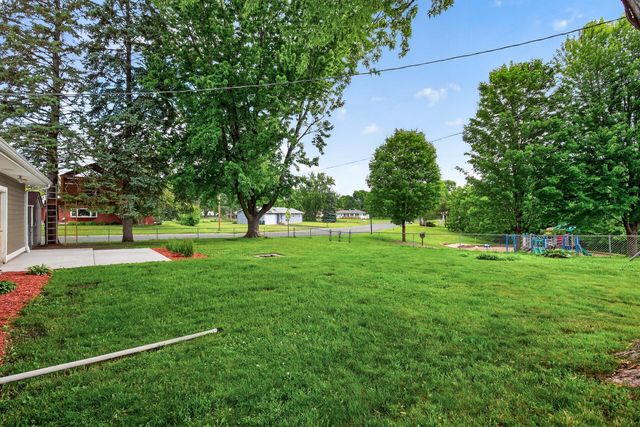 3948 Cinnabar Drive, Eagan, MN 55122