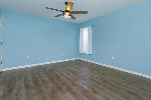 310 W BERCKMAN STREET, Fruitland Park, FL 34731