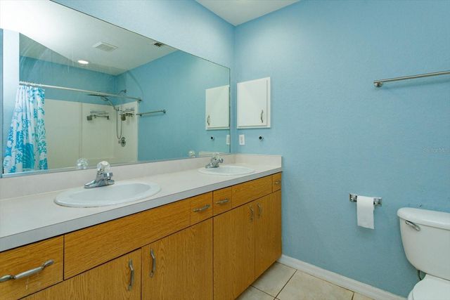 310 W BERCKMAN STREET, Fruitland Park, FL 34731