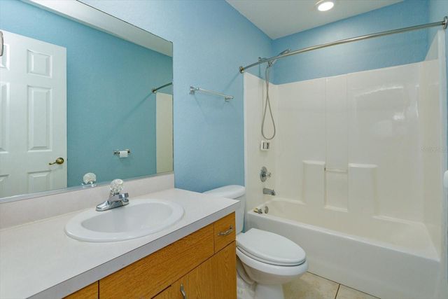 310 W BERCKMAN STREET, Fruitland Park, FL 34731