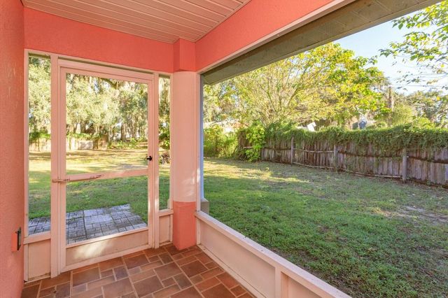 310 W BERCKMAN STREET, Fruitland Park, FL 34731