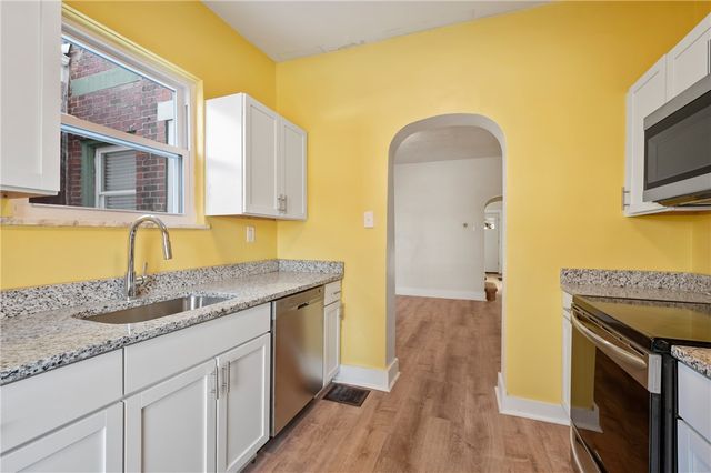 8 Edith Place, Oakland, PA 15213