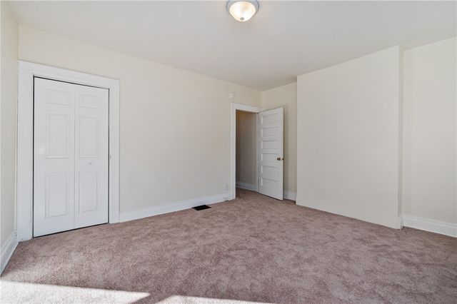 8 Edith Place, Oakland, PA 15213