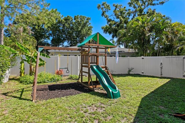 529 59TH WAY S, St Petersburg, FL 33707