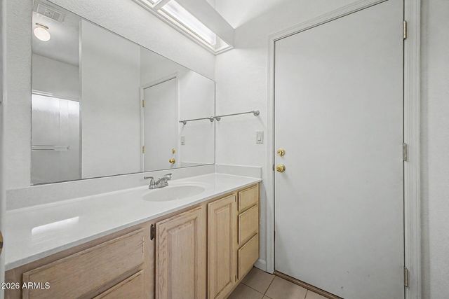 39949 N CENTRAL Avenue, Phoenix, AZ 85086