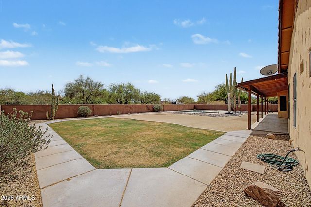 39949 N CENTRAL Avenue, Phoenix, AZ 85086