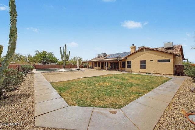 39949 N CENTRAL Avenue, Phoenix, AZ 85086