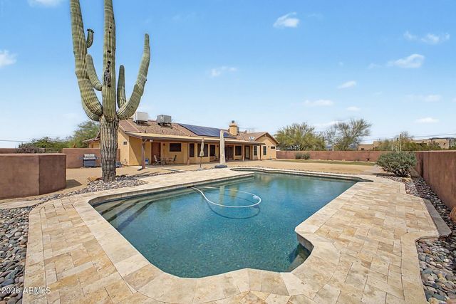 39949 N CENTRAL Avenue, Phoenix, AZ 85086