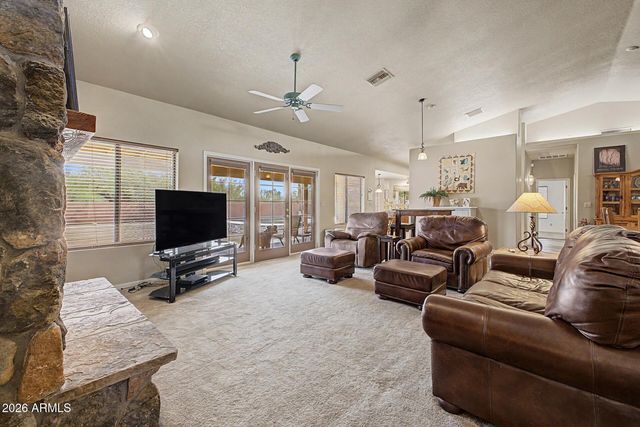 39949 N CENTRAL Avenue, Phoenix, AZ 85086