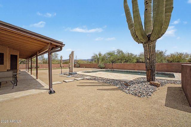 39949 N CENTRAL Avenue, Phoenix, AZ 85086