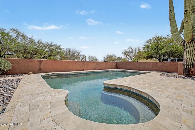 39949 N CENTRAL Avenue, Phoenix, AZ 85086