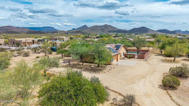 39949 N CENTRAL Avenue, Phoenix, AZ 85086