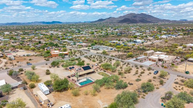 39949 N CENTRAL Avenue, Phoenix, AZ 85086