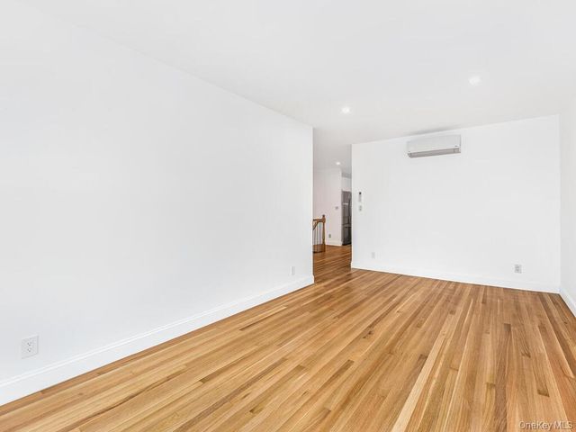 2803 Gunther Avenue, Bronx, NY 10469