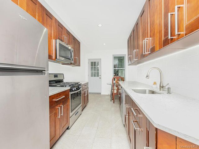 2803 Gunther Avenue, Bronx, NY 10469