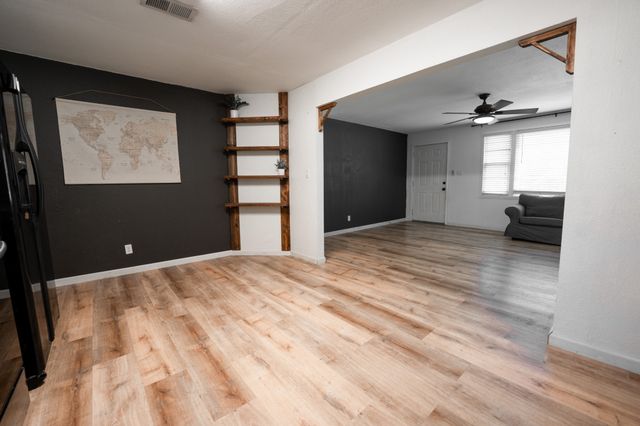 8247 Pinewood Rd, Nunnelly, TN 37137