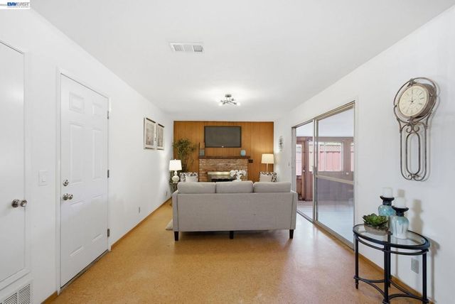 6440 Lotus Ct, Newark, CA 94560