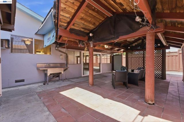 6440 Lotus Ct, Newark, CA 94560